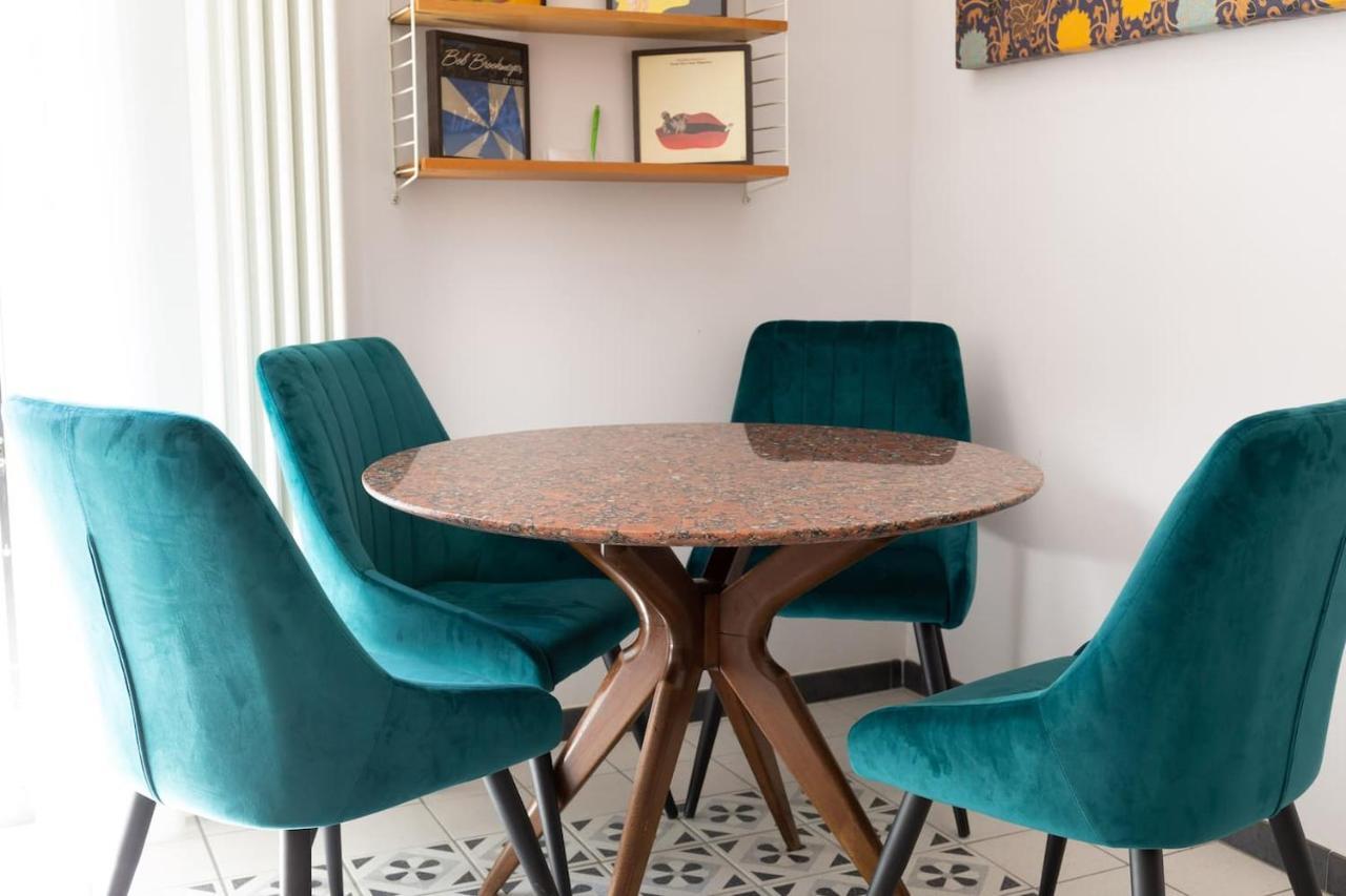 Galluppi Design Apartment By HouseinНаполи Екстериор снимка